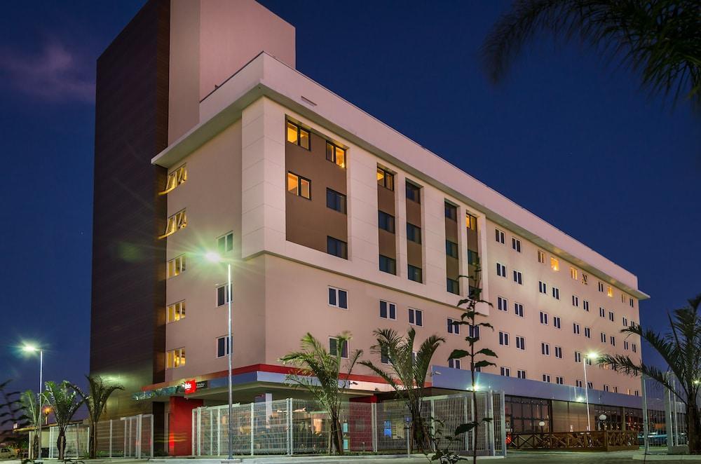 Ibis Assis Brasil 3* Porto Alegre
